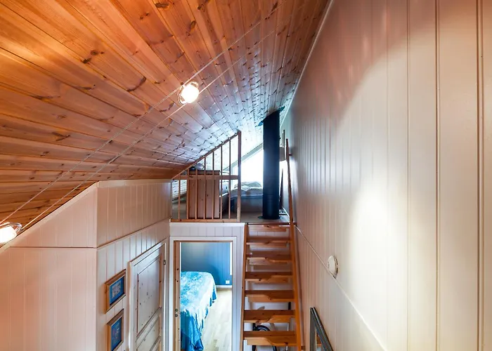 Modern Seahouse In With Stunning Views! Feriehus *